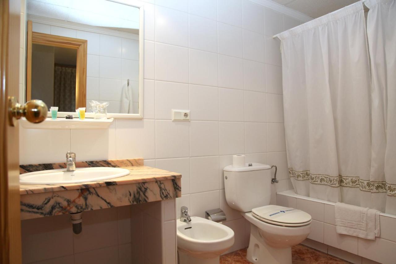 Hotel Los Arcos El Alquián Extérieur photo